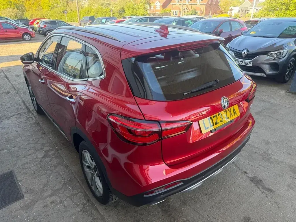 Used MG HS 162 HP (119 kW) 2023 Red SUV