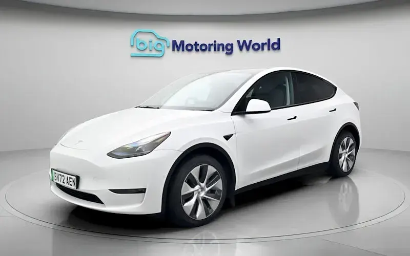 Used Tesla Model Y Long Range AWD 286 kW (389 HP) 2025 SUV