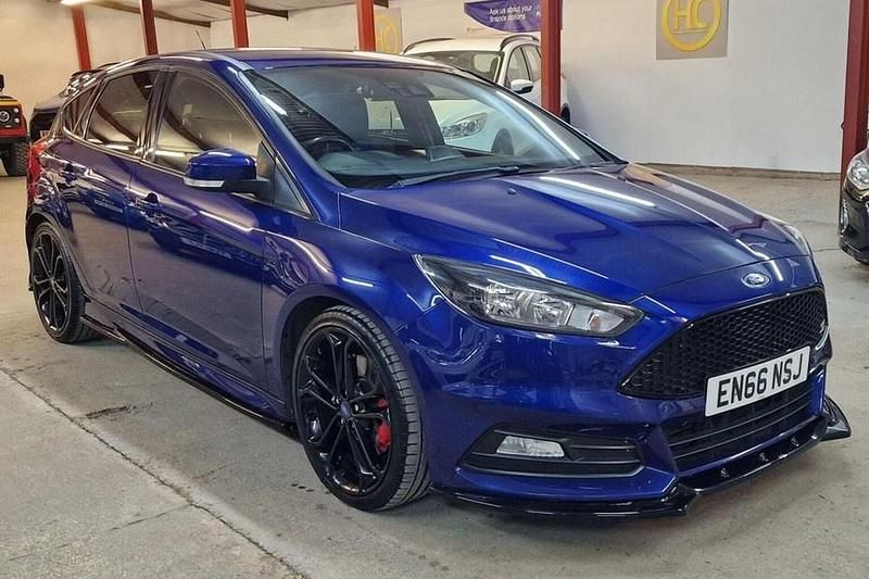 Blue Used 2016 Ford Focus ST Hatchback | £13,500 (Fair price) - Image 1/1