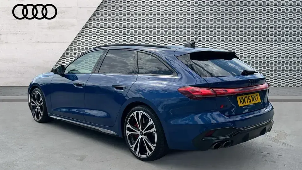 Used Audi A5 Sportback Advanced 367 HP (269 kW) 2025 Blue Hatchback