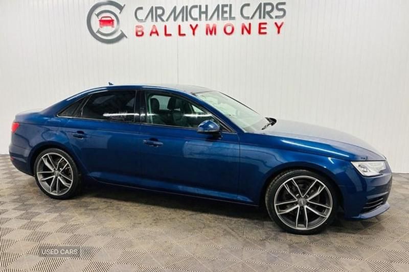Used Audi A4 2017 Blue Sedan