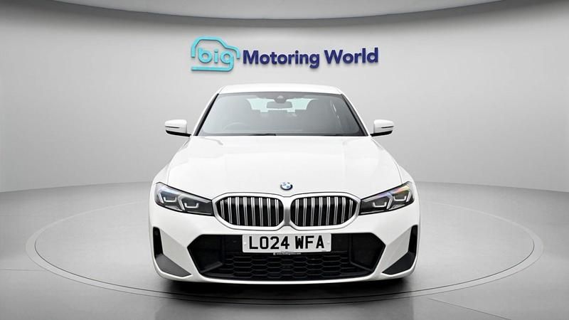 Used BMW 320 M Sport 181 HP (133 kW) 2024 White Sedan