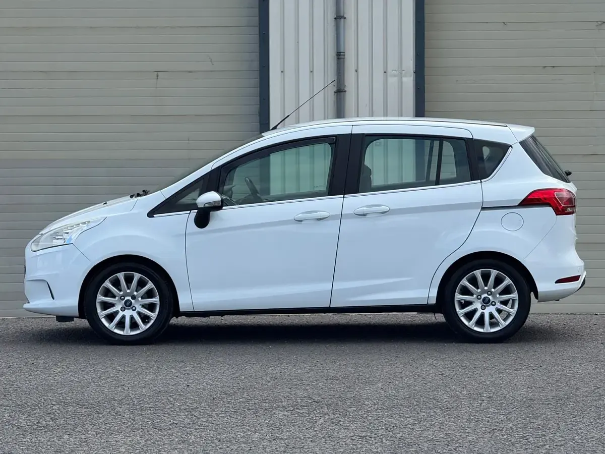 Used Ford B-MAX Titanium 95 HP (69 kW) 2014 White MPV