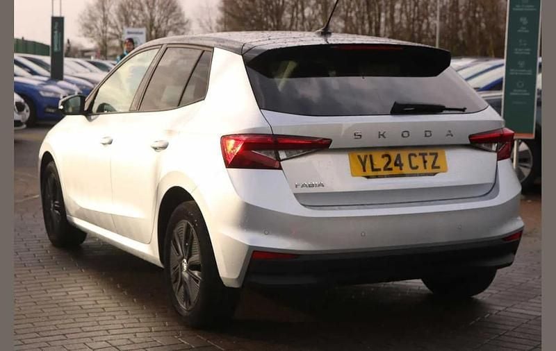 Used Skoda Fabia Colour Edition 79 HP (58 kW) 2024 Silver Hatchback