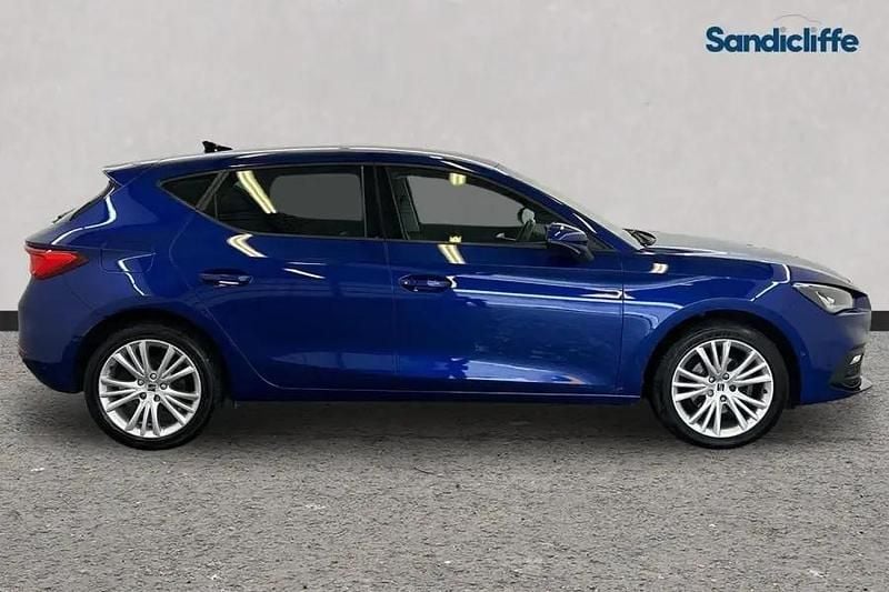 Used Seat Leon SE Dynamic 2021 Blue Hatchback