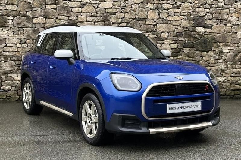 Used Mini Countryman Exclusive 215 HP (158 kW) 2024 Blue SUV