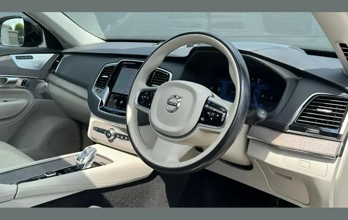 Used Volvo XC90 Ultimate 247 HP (181 kW) 2023 Black SUV
