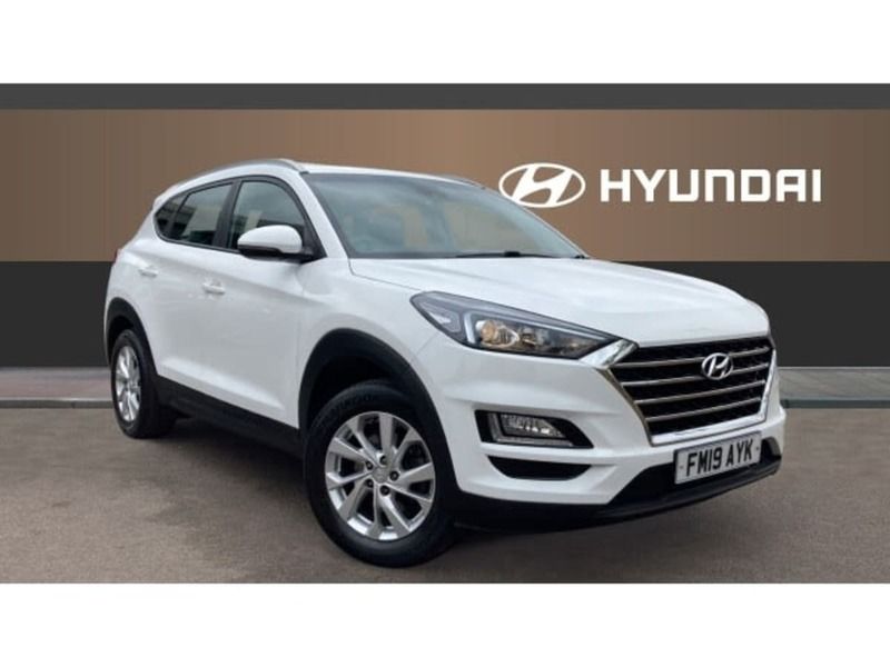White Used 2019 Hyundai Tucson SE SUV | £11,995 (Good price) - Image 1/4