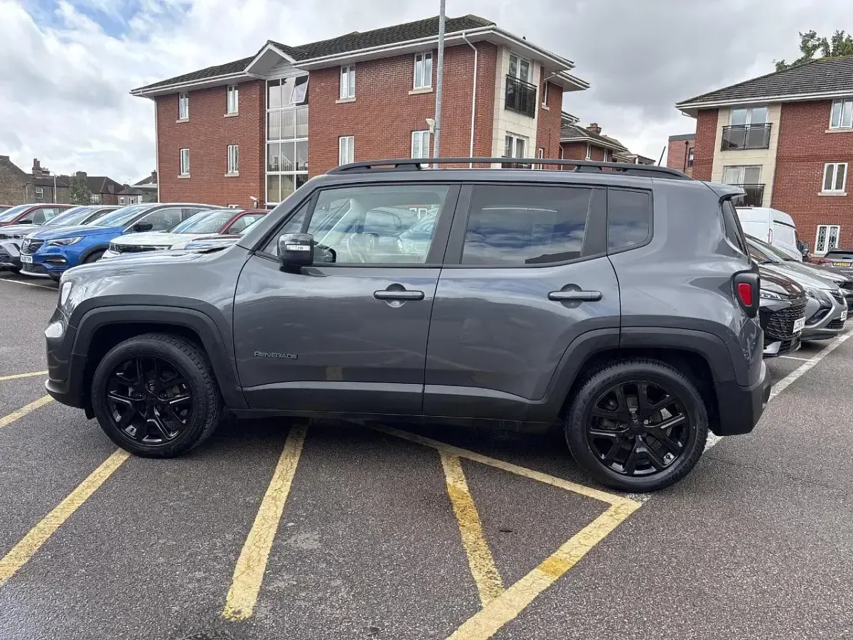 Used Jeep Renegade Night Eagle 118 HP (86 kW) 2021 Grey SUV