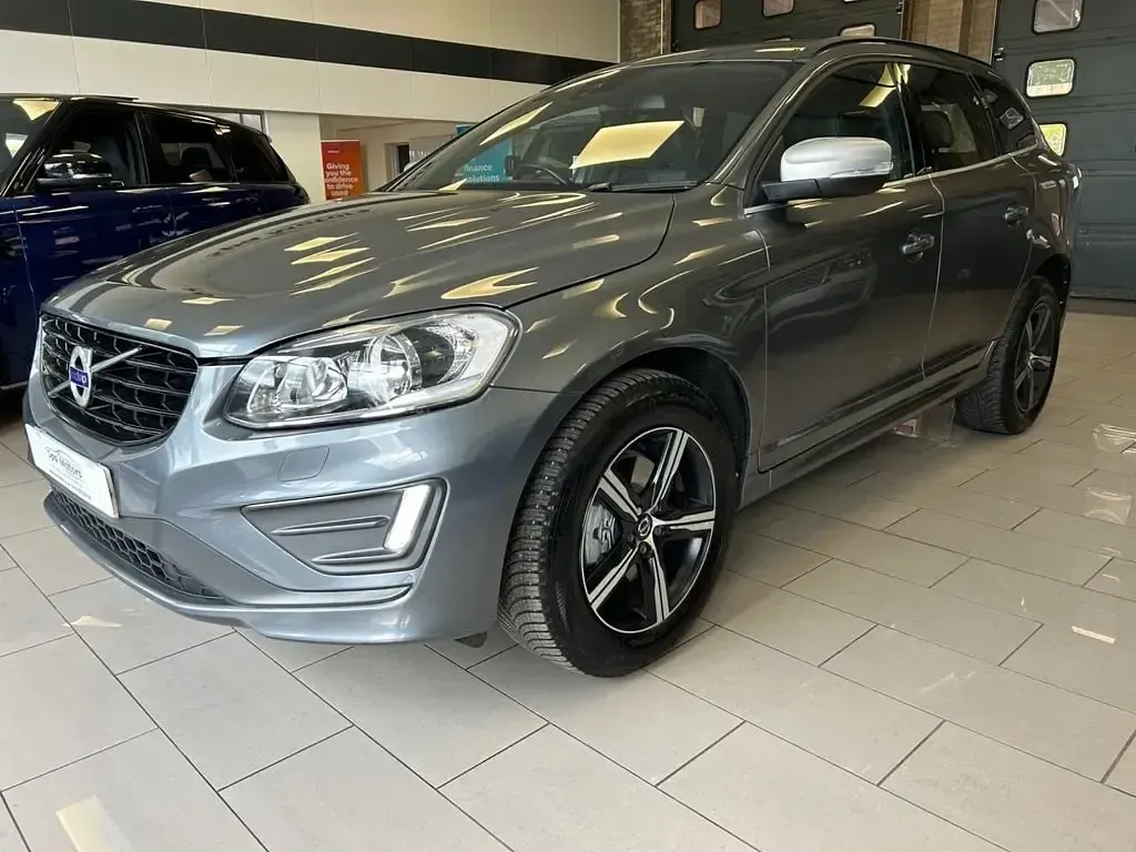 Używany Volvo XC60 R-Design 2017 Szary SUV