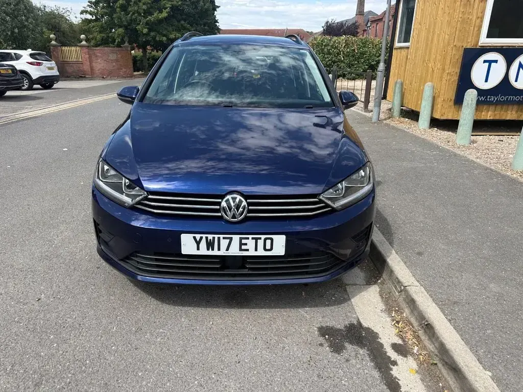 Used VW Golf Sportsvan SE 2017 Blue MPV