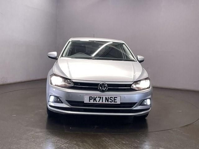 Usado VW Polo Active 80 HP (58 kW) 2021 Prateado Citadino