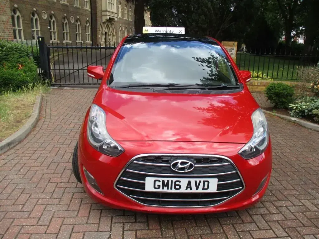 Used Hyundai ix20 Premium 2016 Red Hatchback