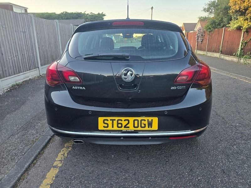 Used Vauxhall Astra Elite 165 HP (121 kW) 2013 Black Hatchback