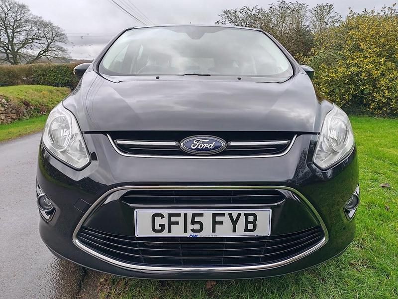 Used Ford C-MAX Titanium 2015 Black MPV