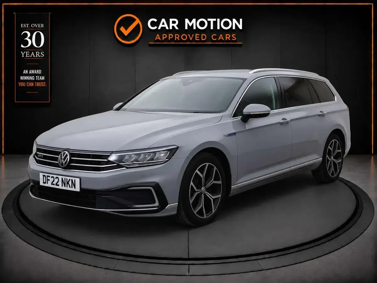 Used VW Passat GTE 218 HP (160 kW) 2022 Grey Estate