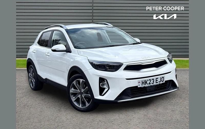 Used Kia Stonic 117 HP (86 kW) 2023 White SUV