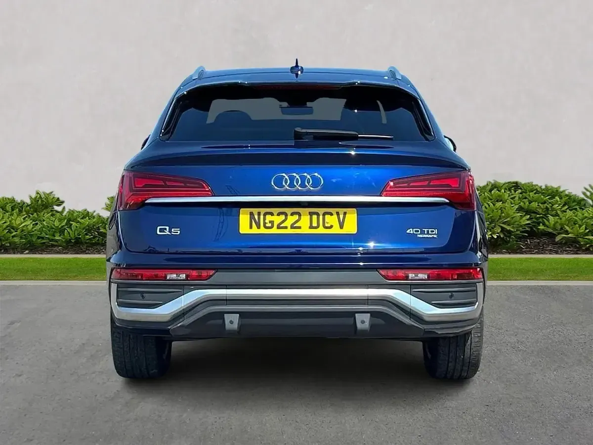 Used Audi Q5 Sportback S-Line 204 HP (150 kW) 2022 Blue SUV