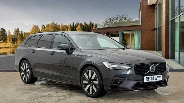 Platinum grey Used 2025 Volvo V90 Plus Estate | £32,380 (Super price) - Image 1/4