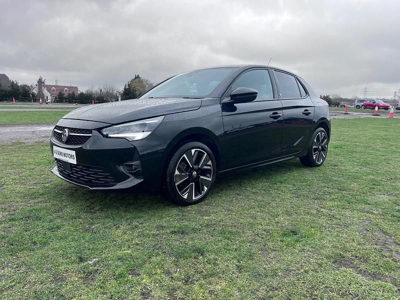 Usado Vauxhall Corsa-e 100 kW (136 HP) 2023 Preto Citadino