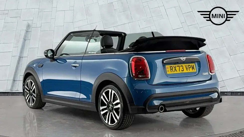Used Mini Cooper Cabriolet Exclusive 134 HP (98 kW) 2023 Blue Cabriolet