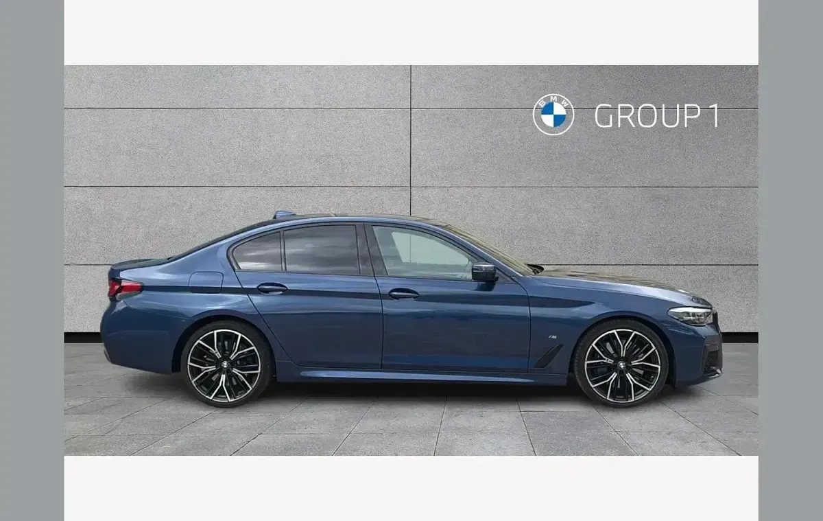 Used BMW 530 M Sport 281 HP (206 kW) 2022 Blue Sedan