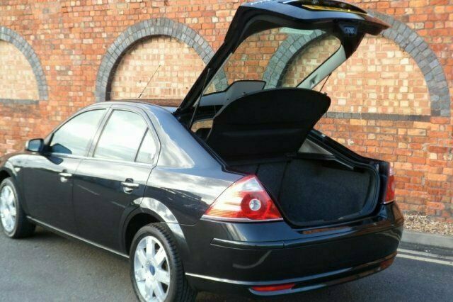 Używany Ford Mondeo 2006 Hatchback