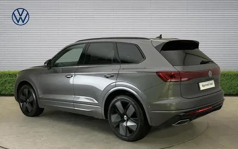 Used VW Touareg Edition 286 HP (210 kW) 2026 Grey SUV