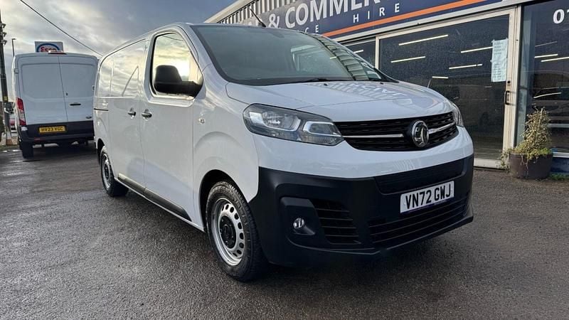 Used Vauxhall Vivaro 100 kW (136 HP) 2022 White MPV