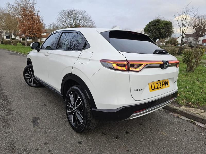 Second-hand Honda HR-V Elegance 2023 Alb SUV