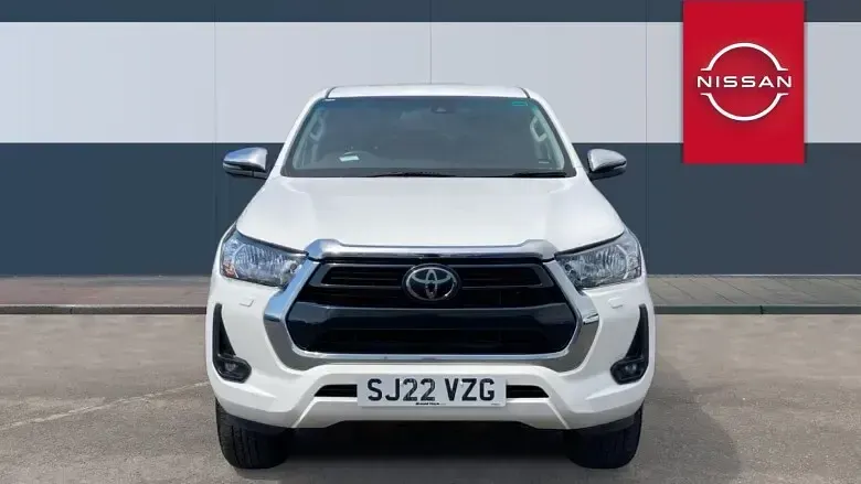 Begagnad Toyota HiLux 150 HK (110 kW) 2022 Pickup