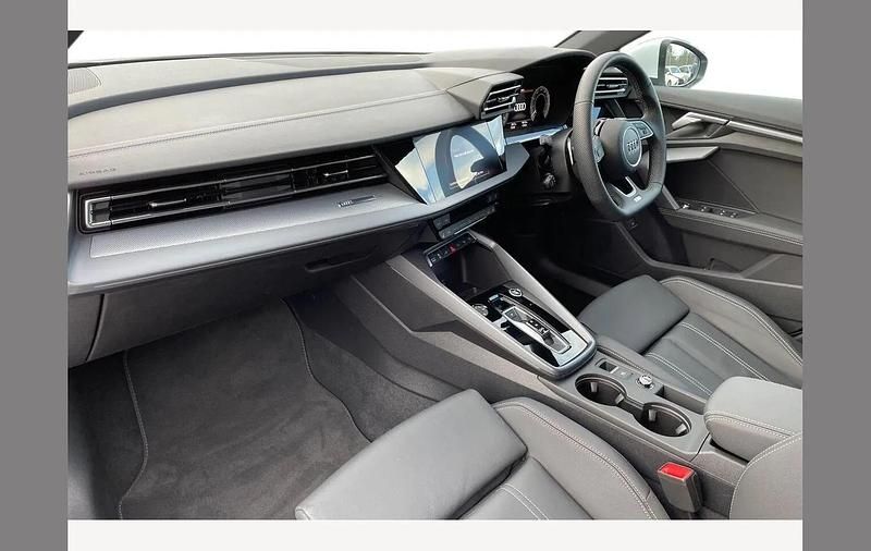 Used Audi A3 e-tron S-Line 204 HP (150 kW) 2025 White Hatchback