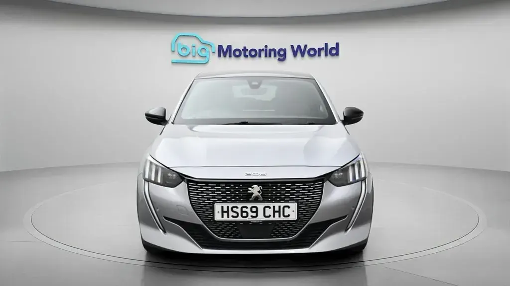 Used Peugeot 208 GT-line 130 HP (95 kW) 2020 Grey Hatchback