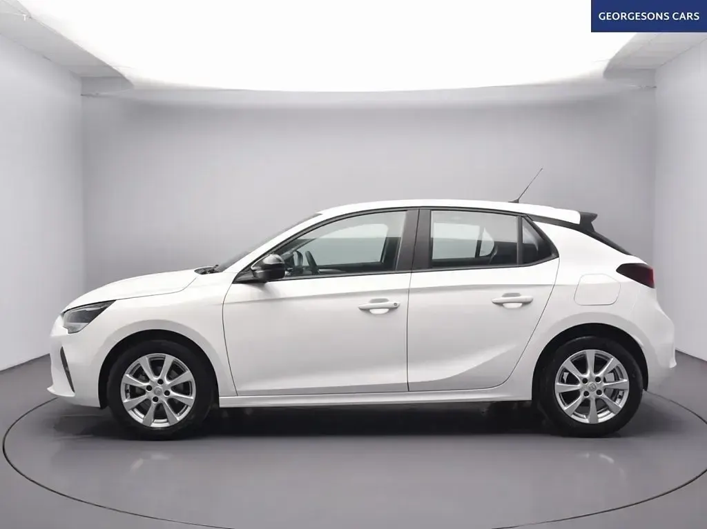 Used Vauxhall Corsa Design Edition 75 HP (55 kW) 2023 White Hatchback