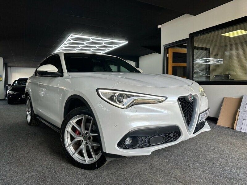 White Used 2018 Alfa Romeo Stelvio SUV | £16,495 (Fair price) - Image 1/4