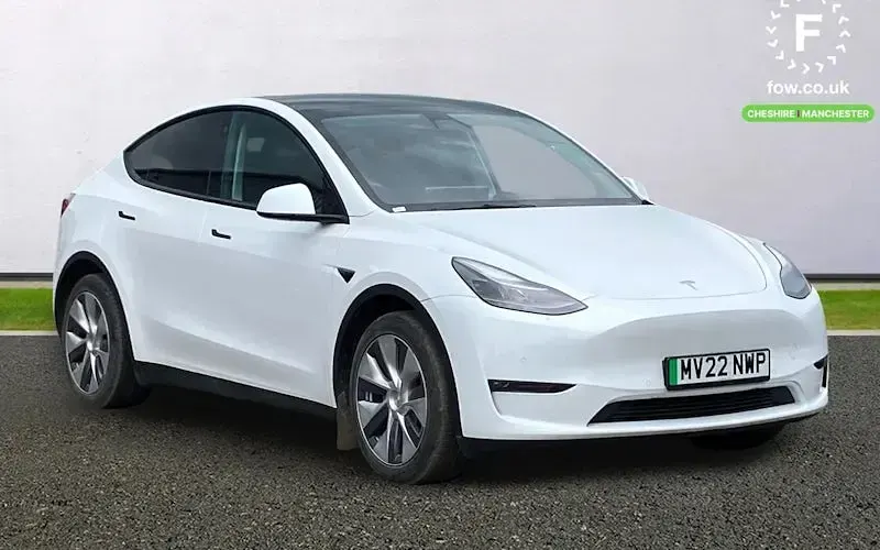 Usado Tesla Model Y Long Range AWD 286 kW (389 HP) 2025 SUV