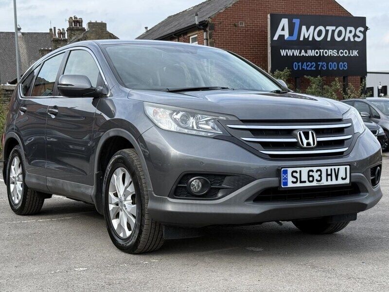 Grey Used 2013 Honda CR-V SE SUV | £7,000 (Fair price) - Image 1/4