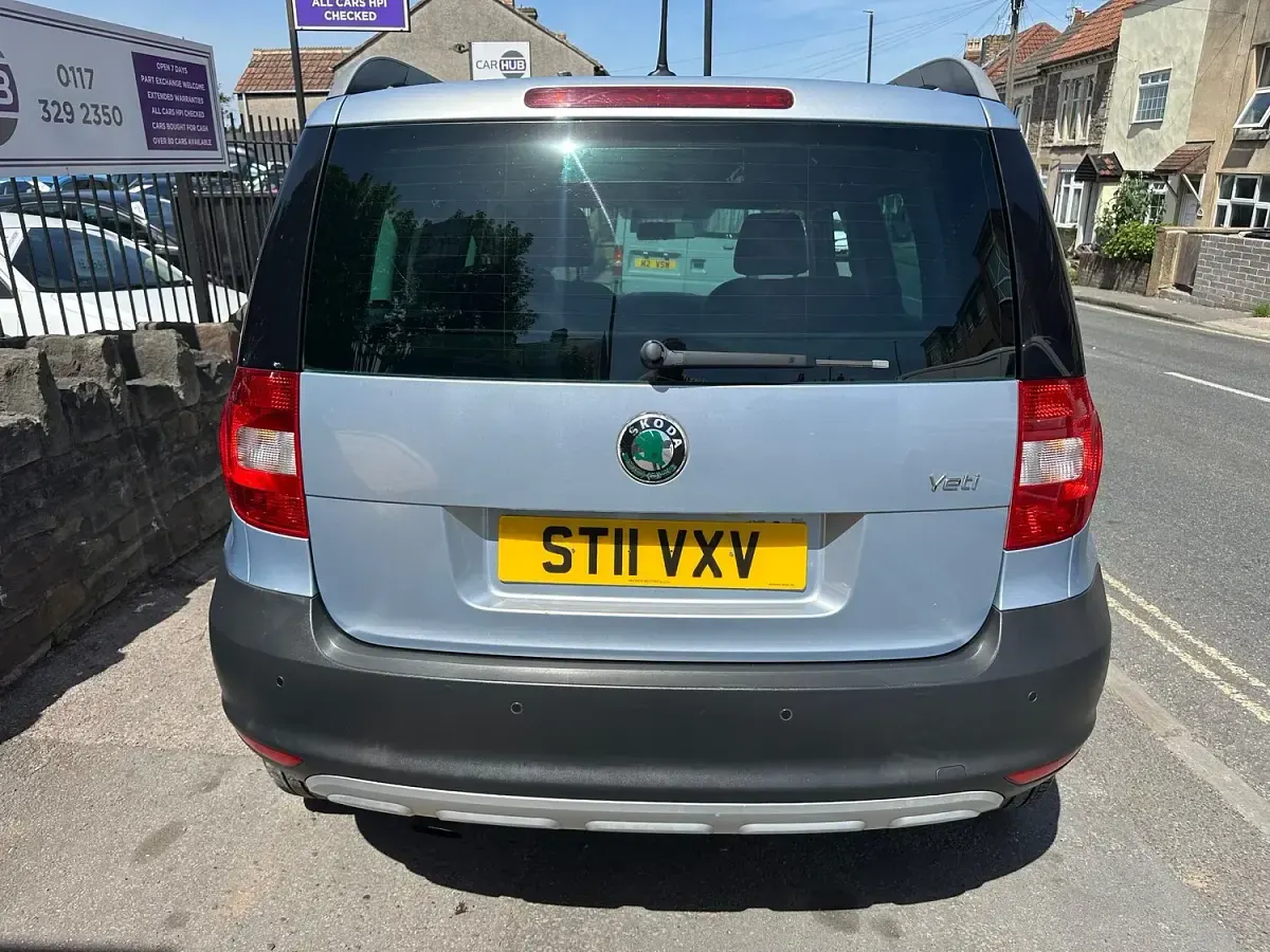 Used Skoda Yeti SE 105 HP (77 kW) 2011 Blue SUV