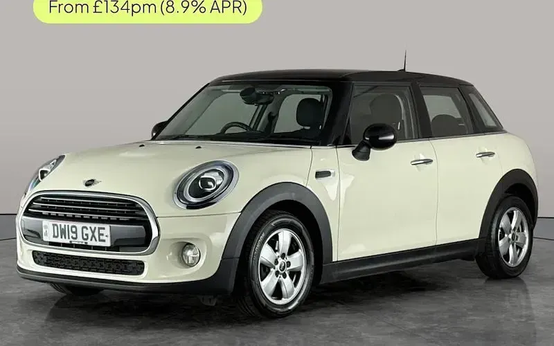 Begagnad Mini Cooper Classic 136 HK (100 kW) 2019 Halvkombi