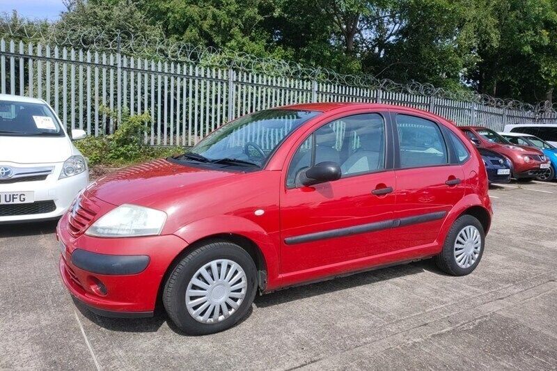 Red Used 2004 Citroën C3 Hatchback | £580 (Super price) - Image 1/1