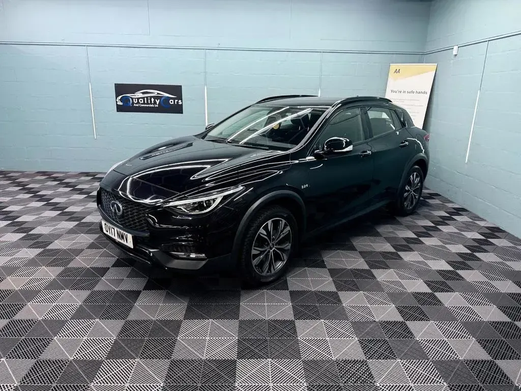 Used Infiniti QX30 Premium 170 HP (125 kW) 2017 Black SUV