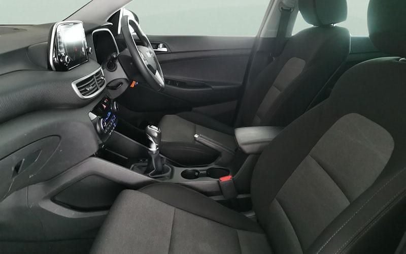 Used Hyundai Tucson SE 132 HP (97 kW) 2019 Black SUV