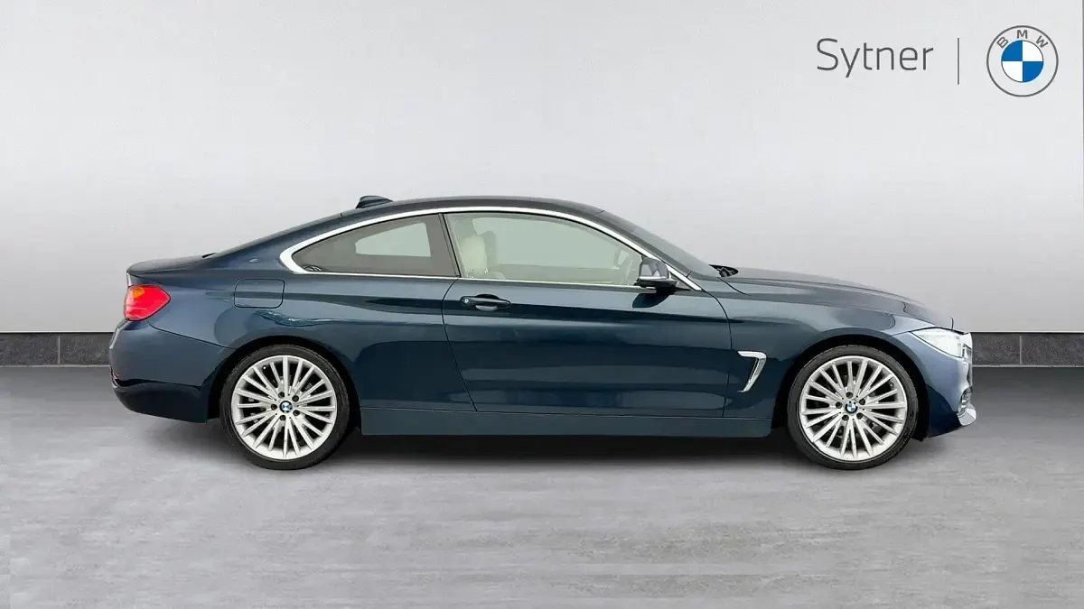 Usado BMW 420 Luxury Line 184 HP (135 kW) 2017 Azul Coupé