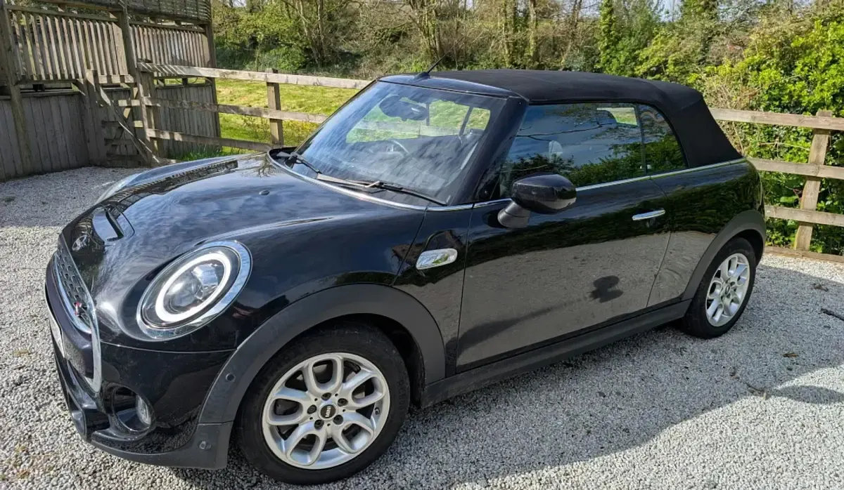 Usado Mini Cooper S Cabriolet Comfort 192 HP (141 kW) 2019 Cabrios