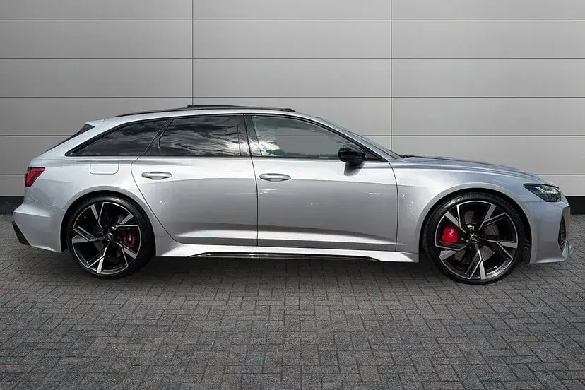 Used Audi RS6 Design 592 HP (435 kW) 2020 Floret silver Estate
