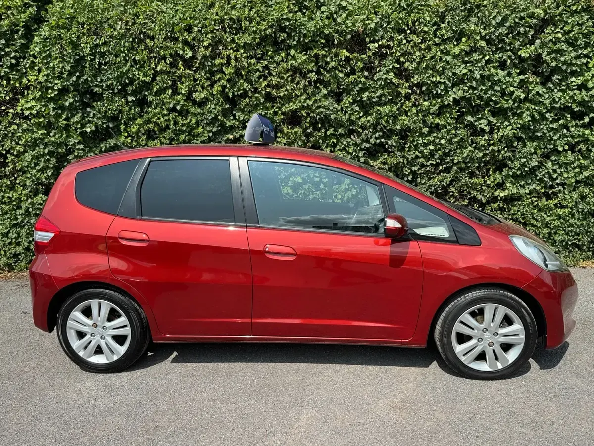 Used Honda Jazz ES 2015 Red Hatchback