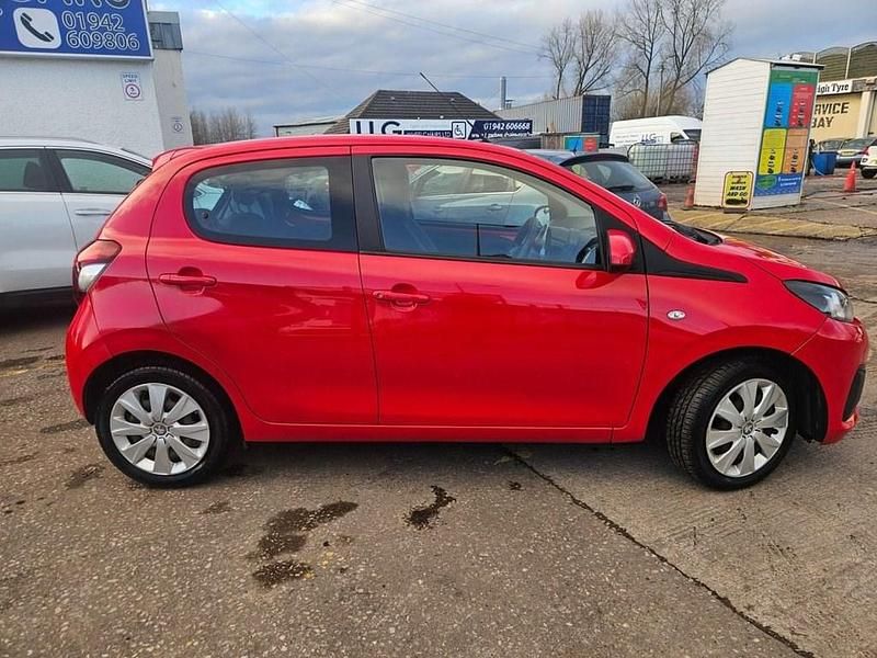 Used Peugeot 108 Active 68 HP (50 kW) 2018 Red Hatchback