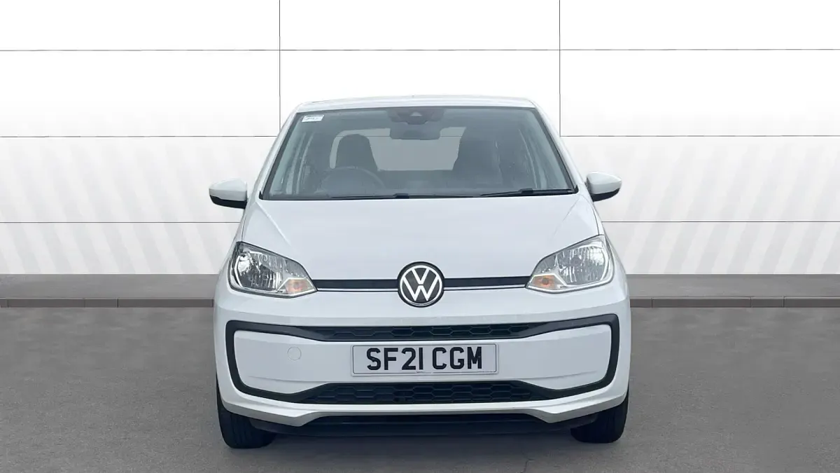 Used VW up! 65 HP (47 kW) 2021 White Hatchback