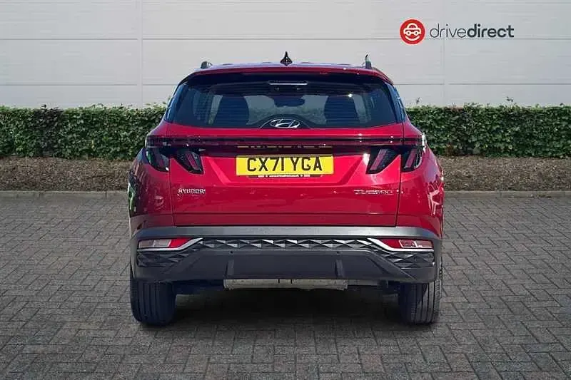 Used Hyundai Tucson SE 150 HP (110 kW) 2021 Red SUV