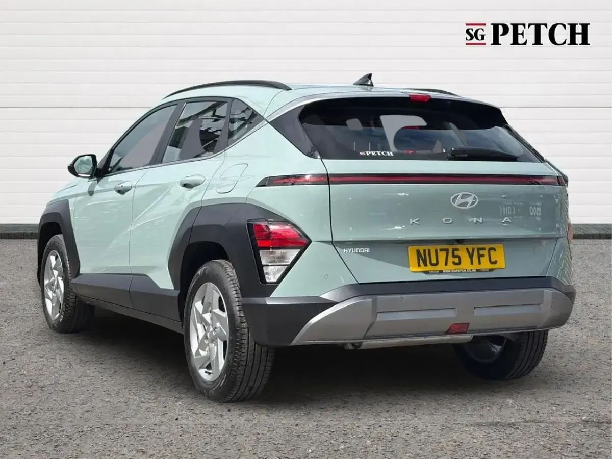 Used Hyundai Kona Advanced 99 HP (72 kW) 2025 Green SUV